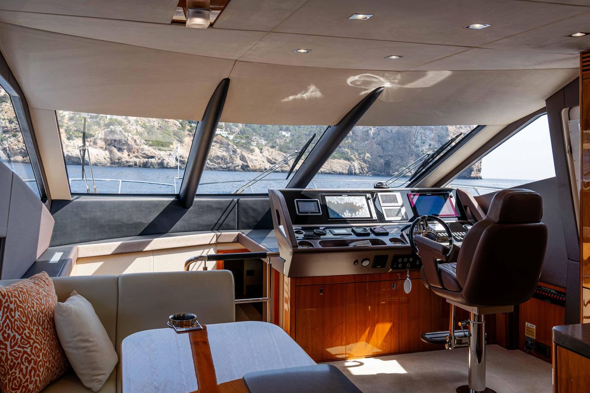 2015 Sunseeker 69 
