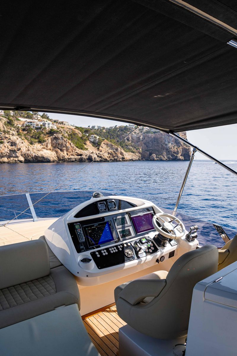 2015 Sunseeker 69 