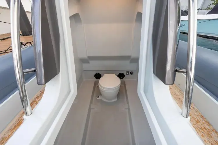  Yacht Photos Pics 2024 Sacs Strider 900 - Image 21