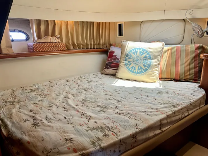 New Dawn Yacht Photos Pics 