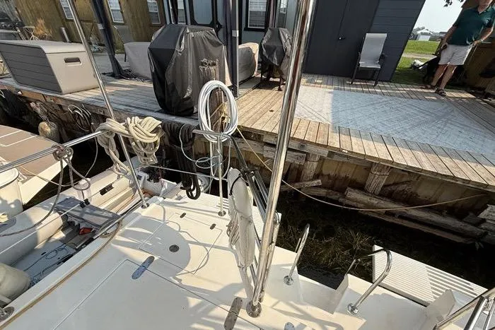  Yacht Photos Pics 2007 Island Pilot 395 yacht docked, showing deck details and mooring ropes.