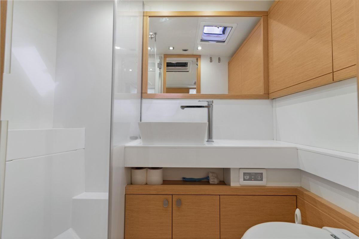 2017 Grand Soleil 52 