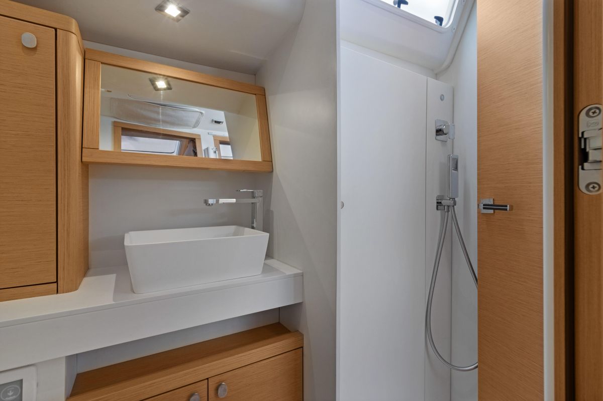 2017 Grand Soleil 52 