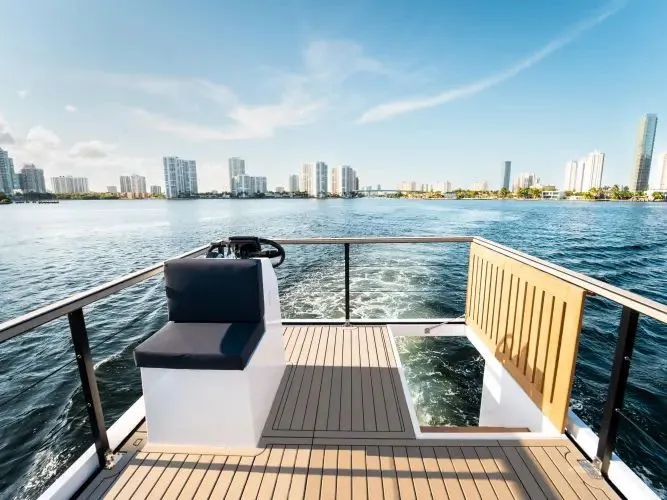  Yacht Photos Pics 2022 Navisyo Homes Nv.08 - Image 29