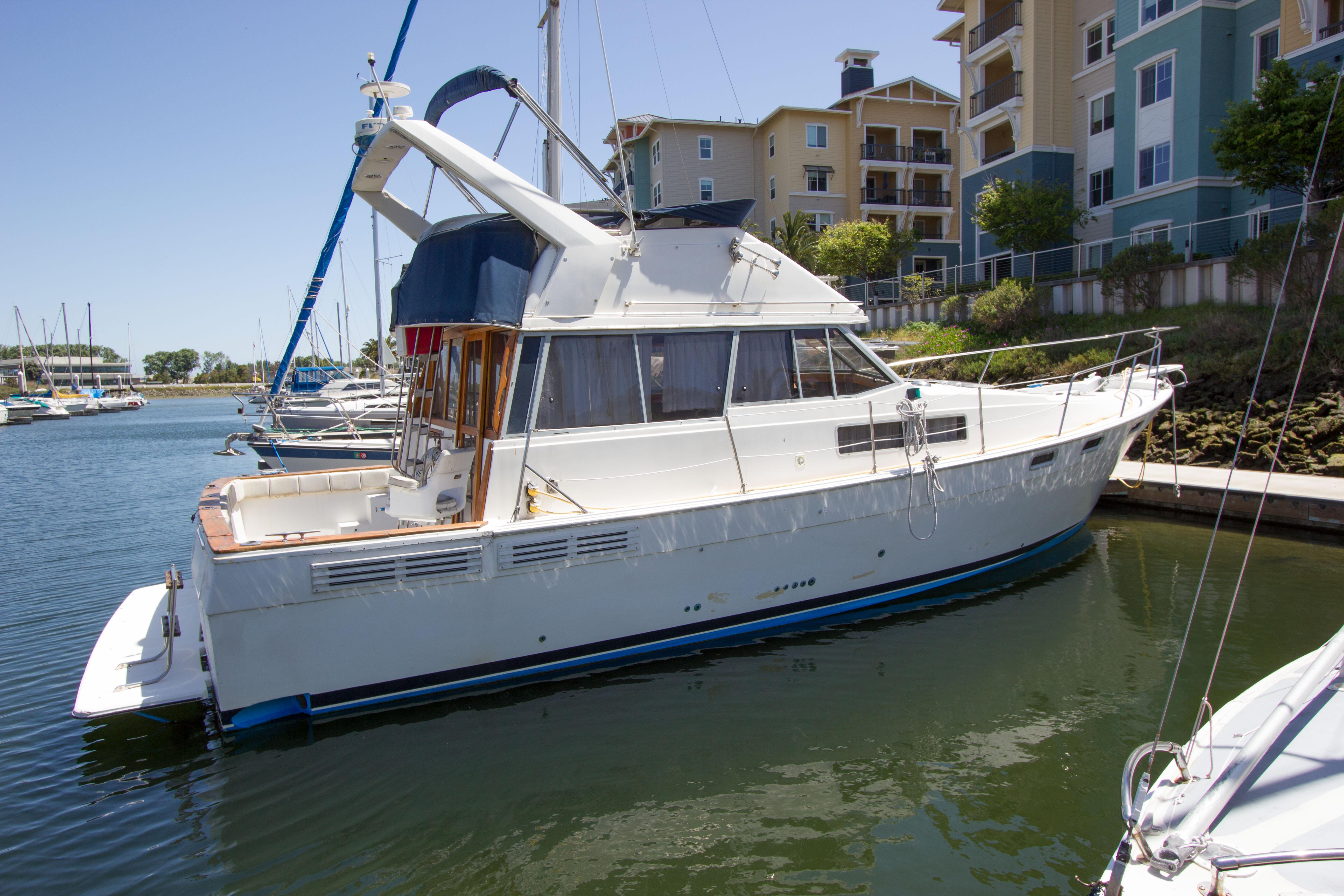 1987 Bayliner 3870 Cruiser for sale - YachtWorld