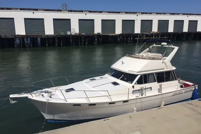 Bayliner 3870