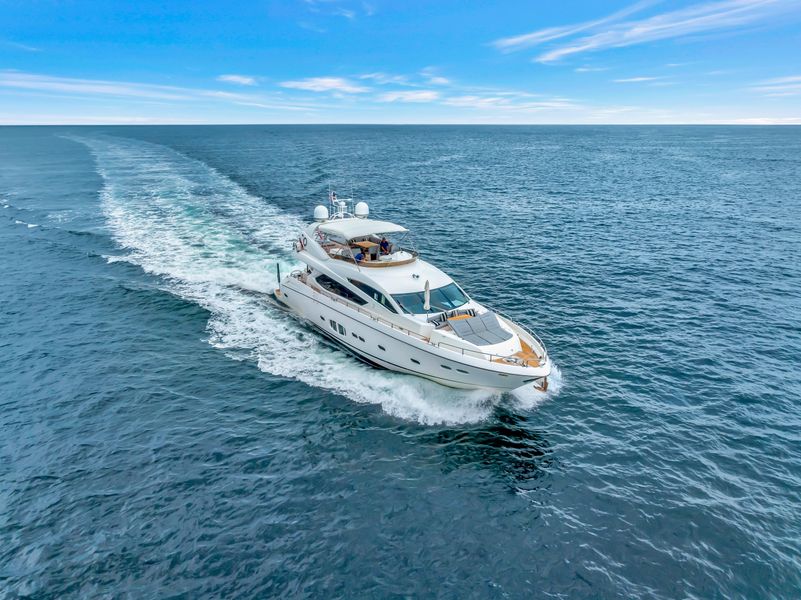 2011 Sunseeker 80 Yacht