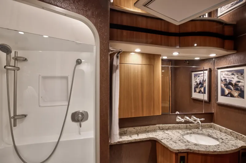 Irish Twin Yacht Photos Pics 