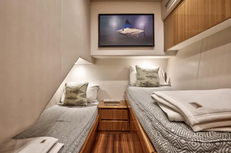 Irish Twin Yacht Photos Pics 