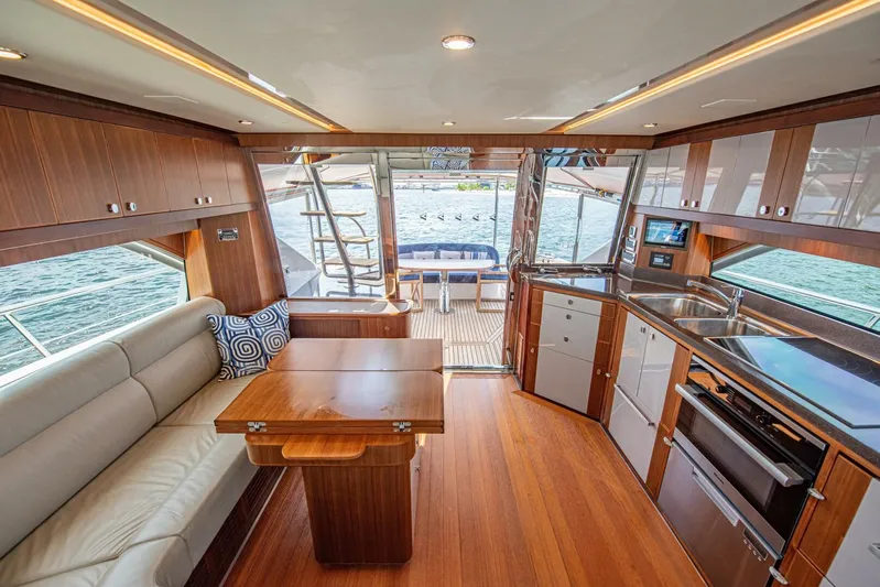 Well Done Yacht Photos Pics 2018 Belize 54 Daybridge - Image 37