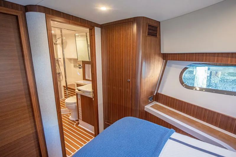 Well Done Yacht Photos Pics 2018 Belize 54 Daybridge - Image 59