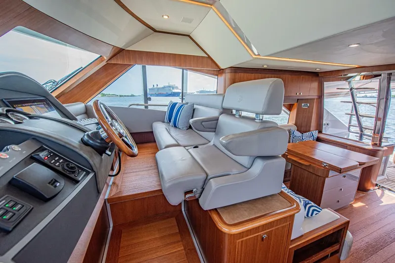 Well Done Yacht Photos Pics 2018 Belize 54 Daybridge - Image 45