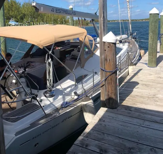 4 Estrellas Yacht Photos Pics New Bimini