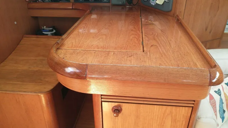 4 Estrellas Yacht Photos Pics Restoring the Navstation ...