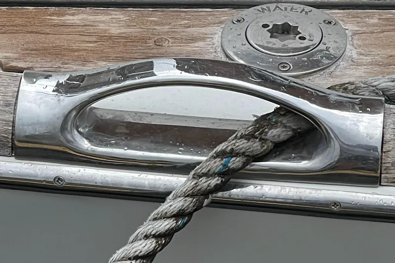 4 Estrellas Yacht Photos Pics All chrome polished