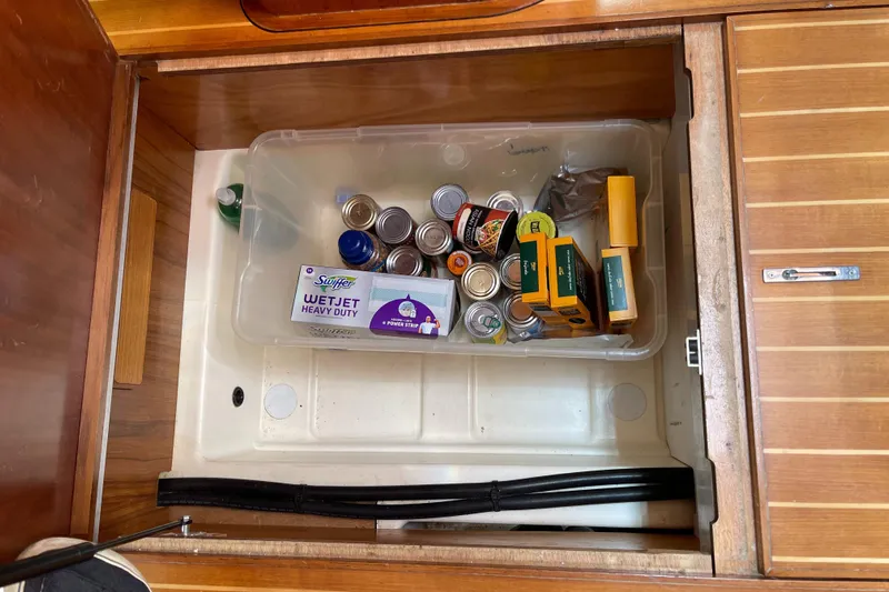 4 Estrellas Yacht Photos Pics One of several storage areas