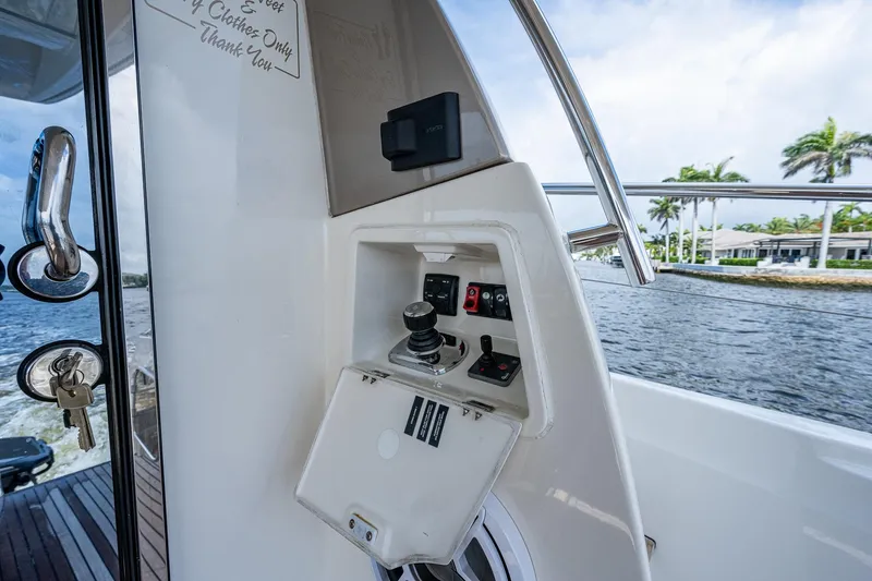 Lifesaver Yacht Photos Pics 