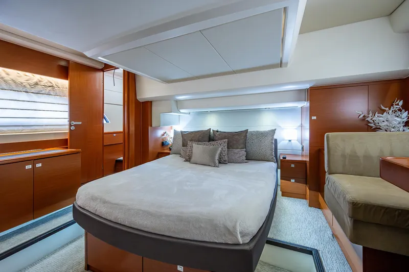 Lifesaver Yacht Photos Pics 