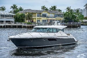 2015 45' 6'' Tiara Yachts-C44 Coupe Fort Lauderdale, FL, US