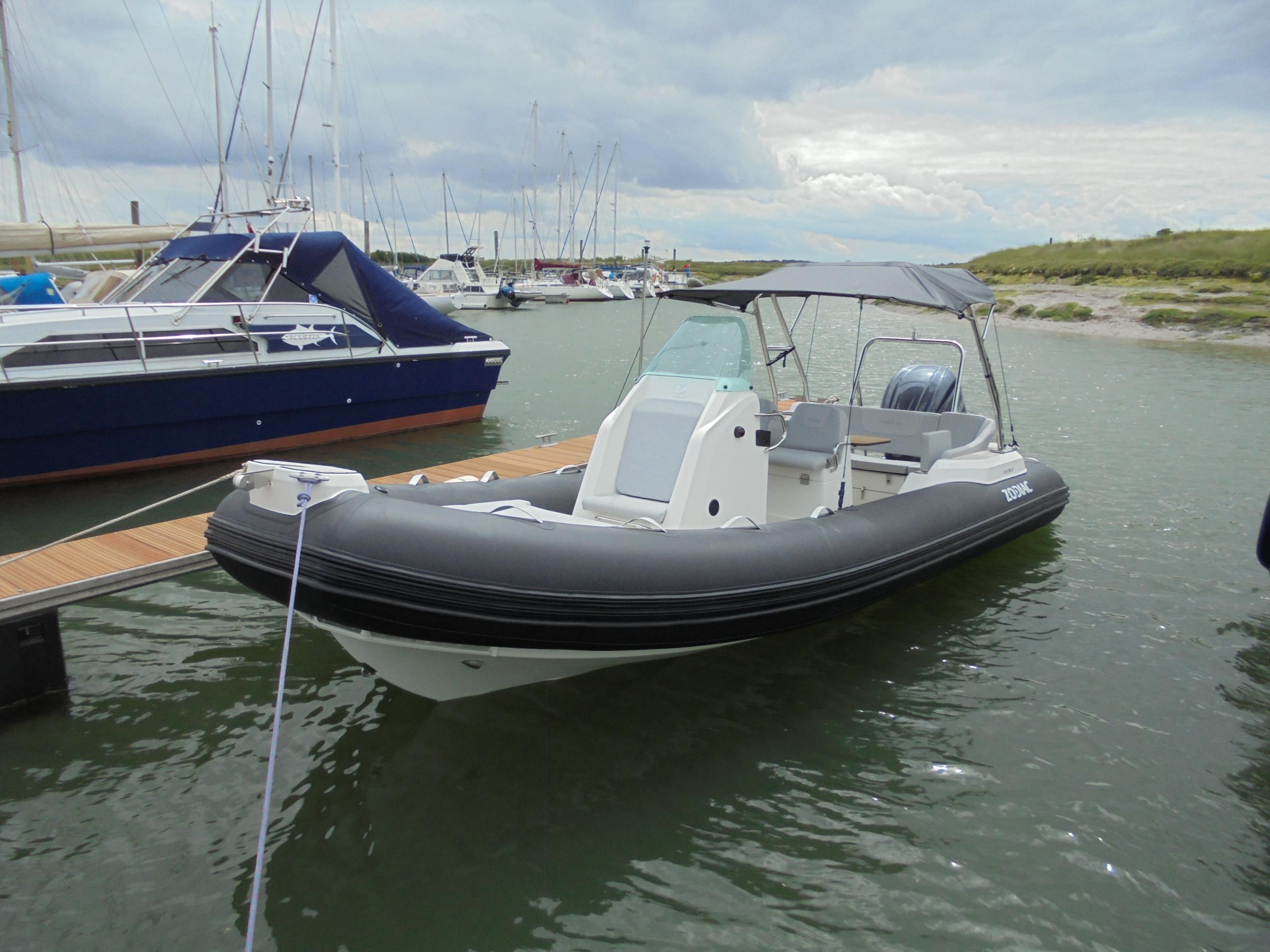 Zodiac MEDLINE 6.8 7m 2022 Essex Boats and Outboards