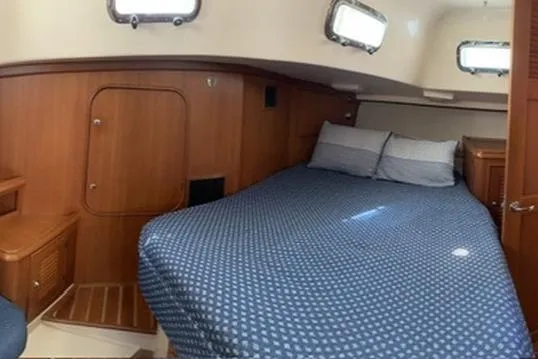 Sapphire Seas Yacht Photos Pics Aft Stateroom