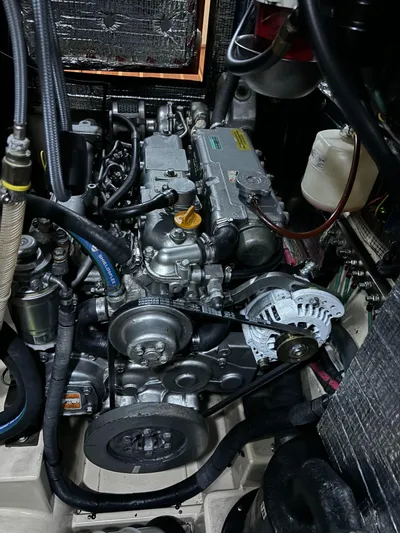 Sapphire Seas Yacht Photos Pics Engine compartment of a 2005 Island Packet 445.