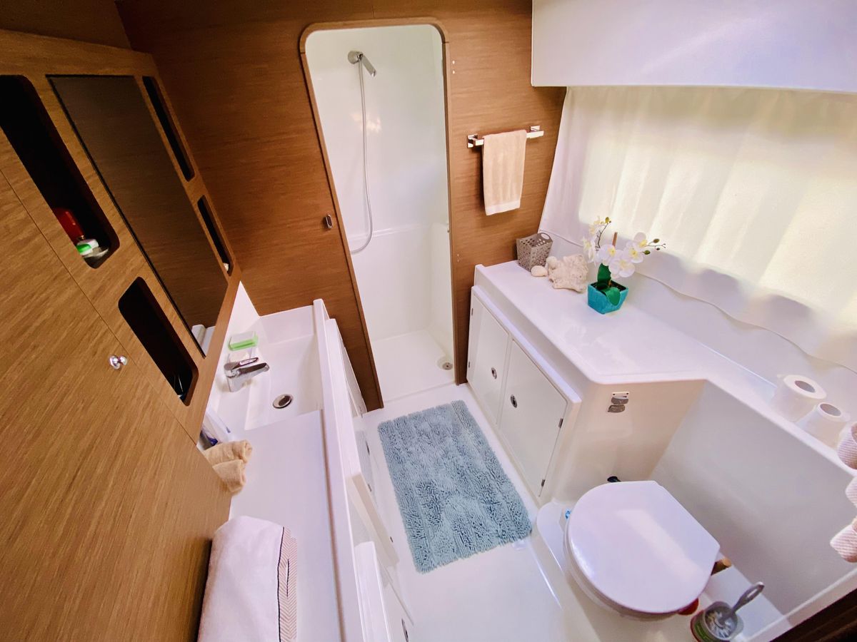 2019 Lagoon 42 