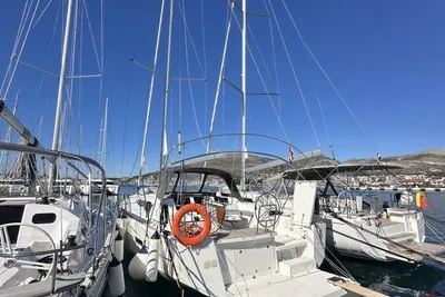 2021 Dufour 460