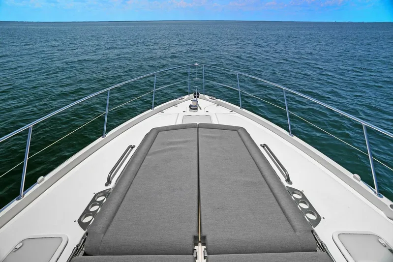 Gia Yacht Photos Pics 