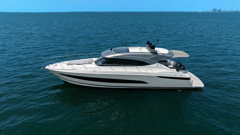 Gia Yacht Photos Pics 