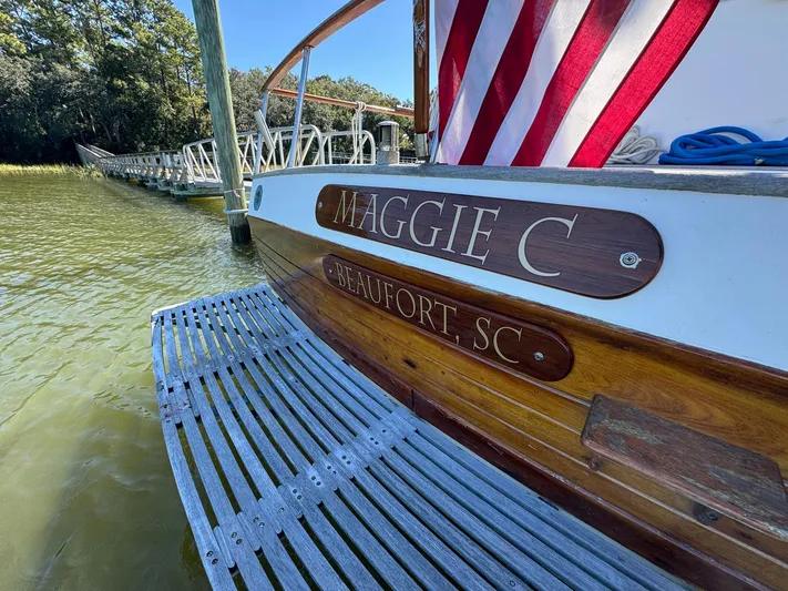 Maggie C Yacht Photos Pics 