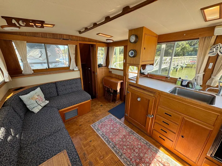 Maggie C Yacht Photos Pics 