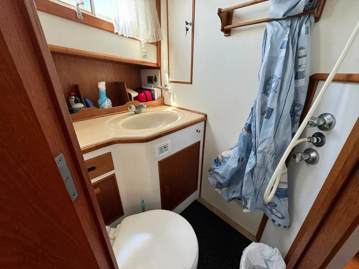 Maggie C Yacht Photos Pics 