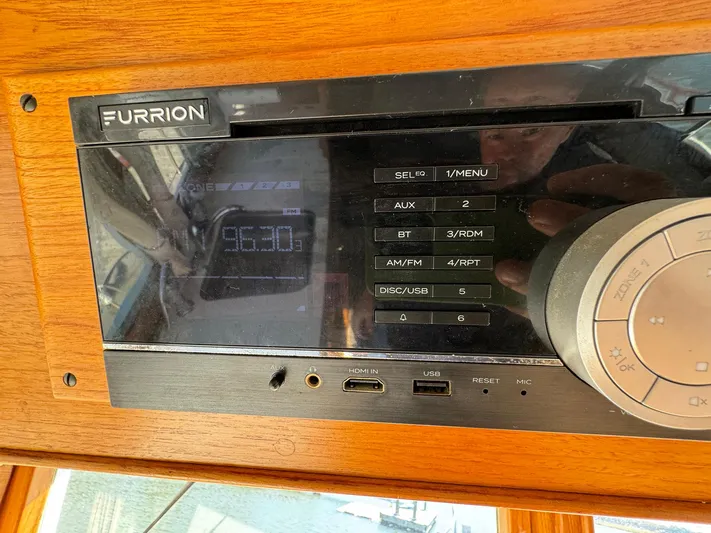 Maggie C Yacht Photos Pics 