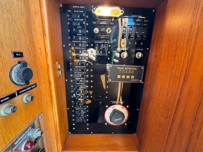 Maggie C Yacht Photos Pics 