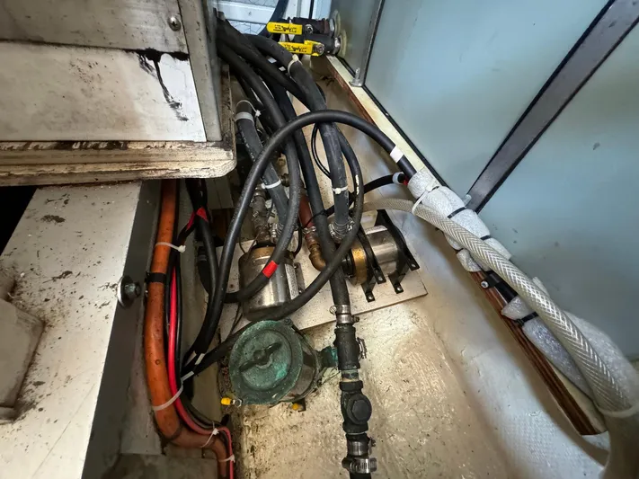 Maggie C Yacht Photos Pics 