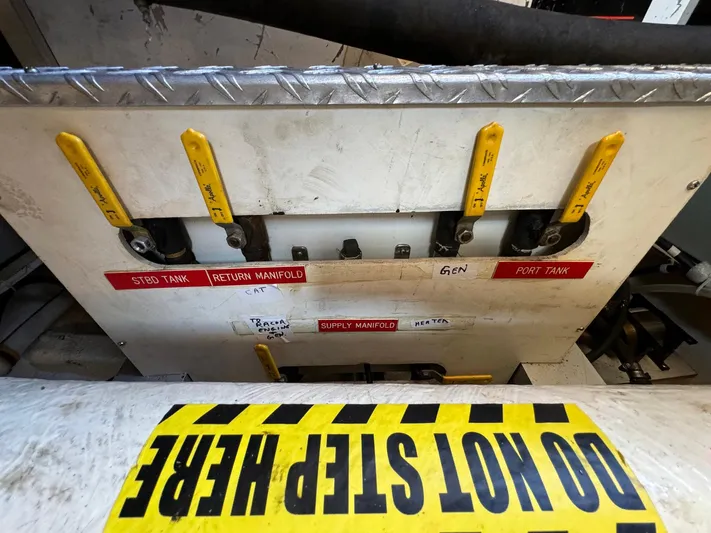 Maggie C Yacht Photos Pics 