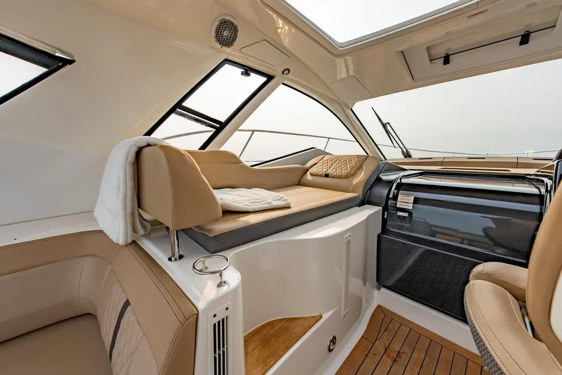 Waterviews Yacht Photos Pics Port Helm