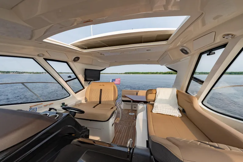 Waterviews Yacht Photos Pics Helm Aft View