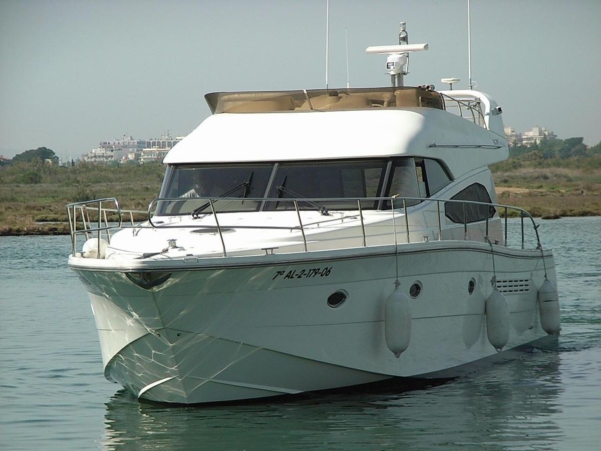 2007 Rodman 57 