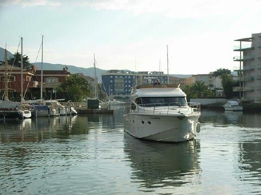 2007 Rodman 57 