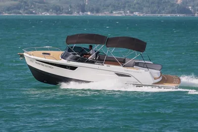 Alfastreet 28 Cabin Motor
