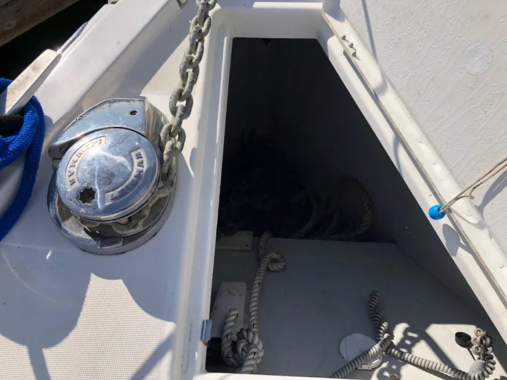 Hydrobaby3 Yacht Photos Pics 2019 Beneteau Oceanis 51.1 anchor locker with chain and winch.