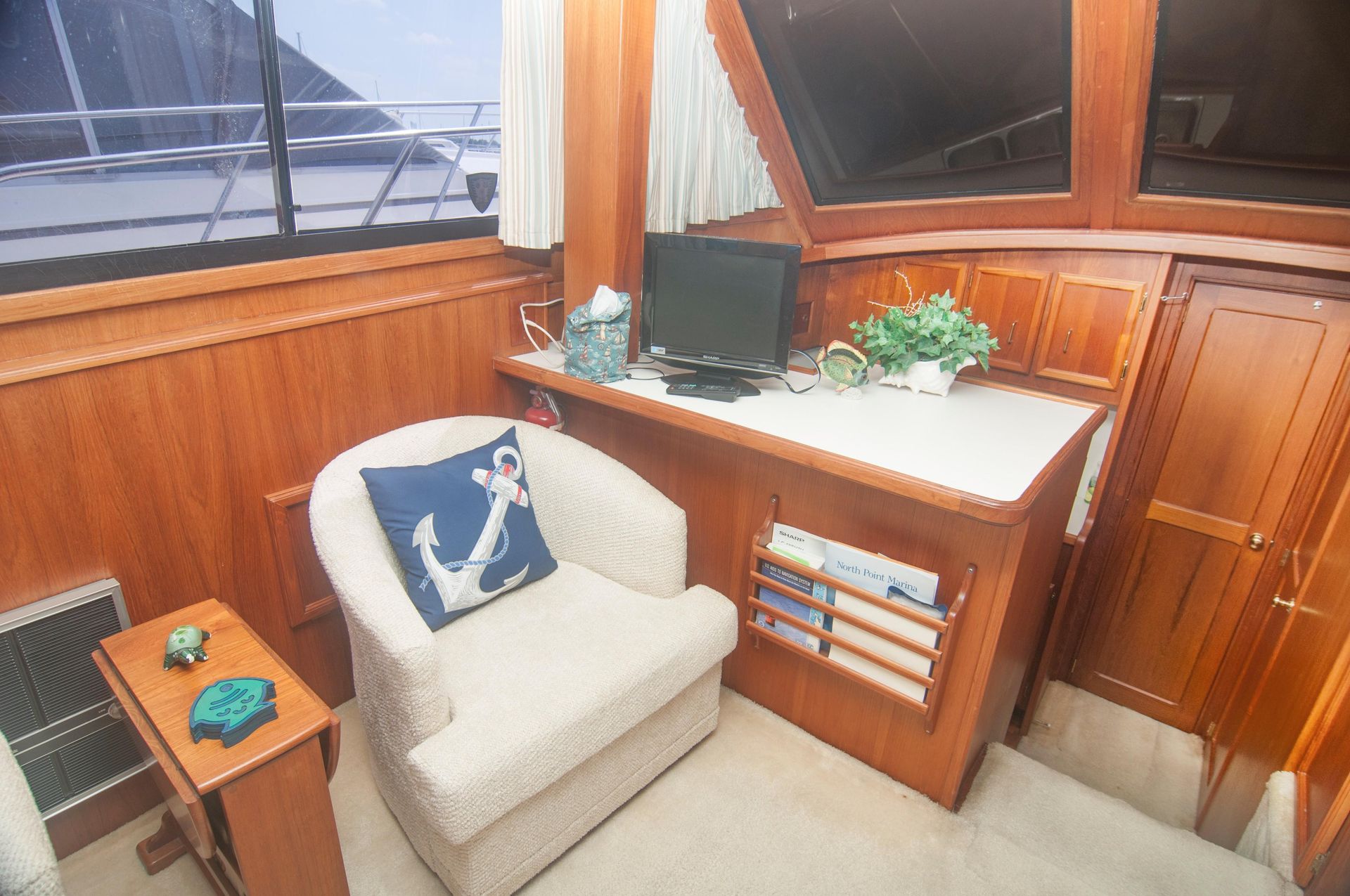 1984 Egg Harbor 33 Convertible - Weber Yachts