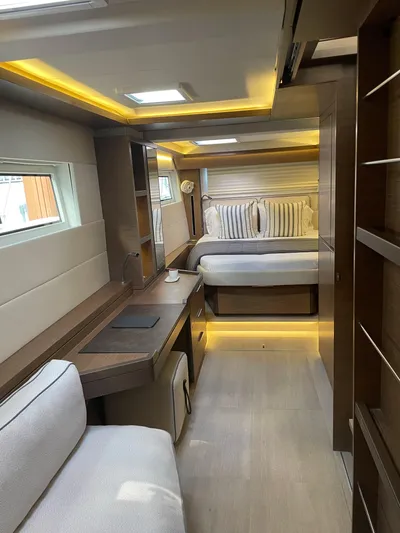 N&Ocirc;made Yacht Photos Pics 