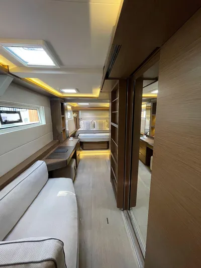 N&Ocirc;made Yacht Photos Pics 