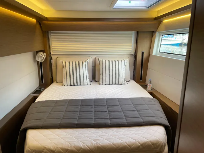 N&Ocirc;made Yacht Photos Pics 