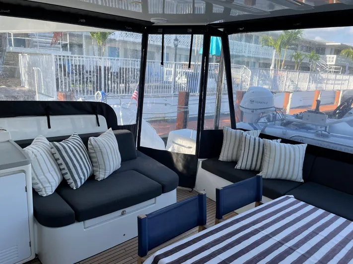 N&Ocirc;made Yacht Photos Pics 