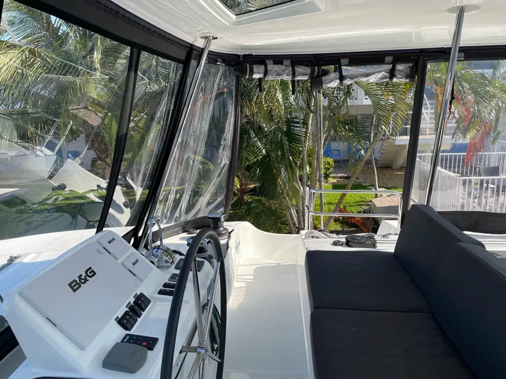 N&Ocirc;made Yacht Photos Pics 