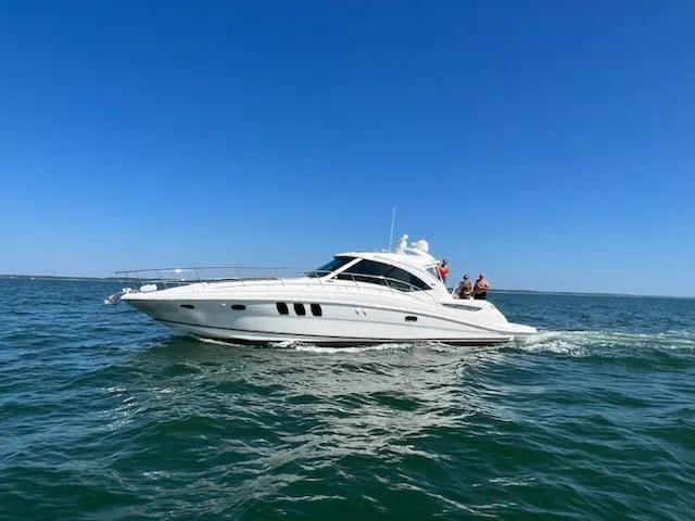 With E's Yacht Photos Pics 